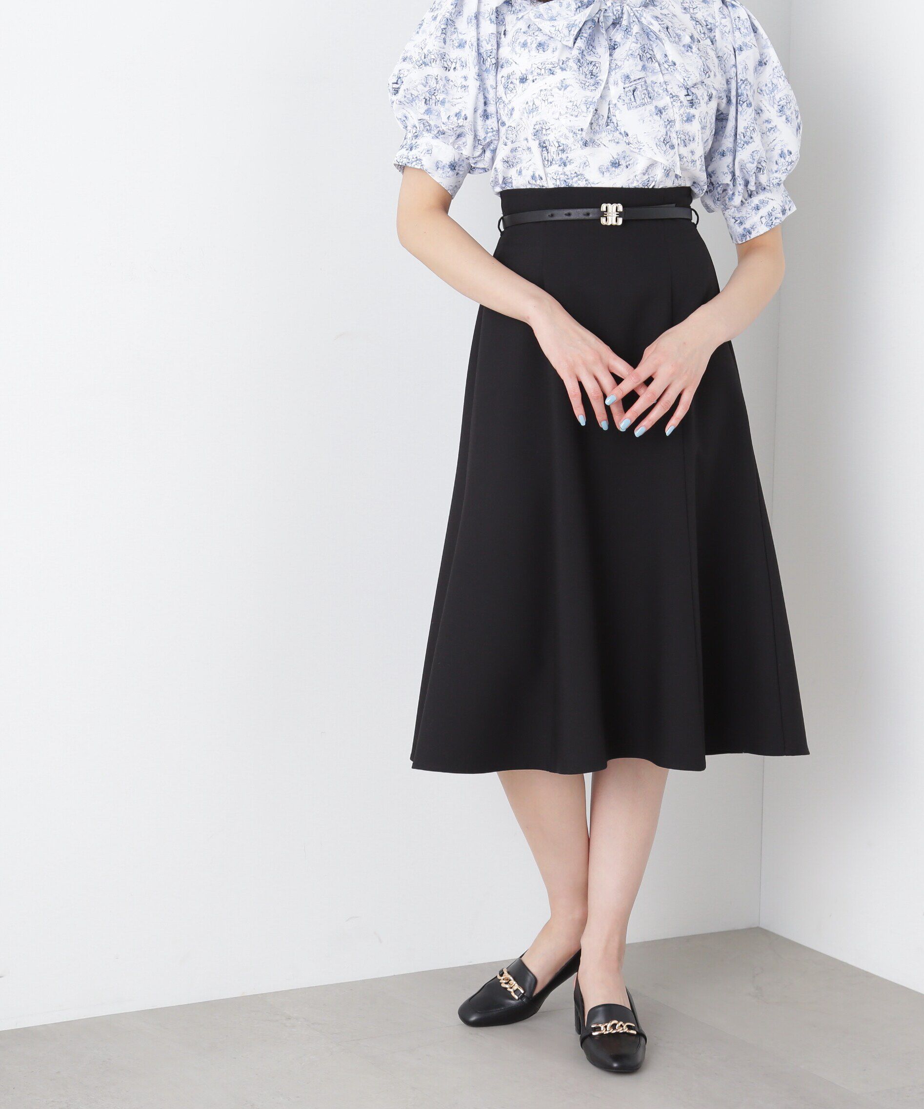  「ベルトツキセミフレアスカート」|スカート|ブラック