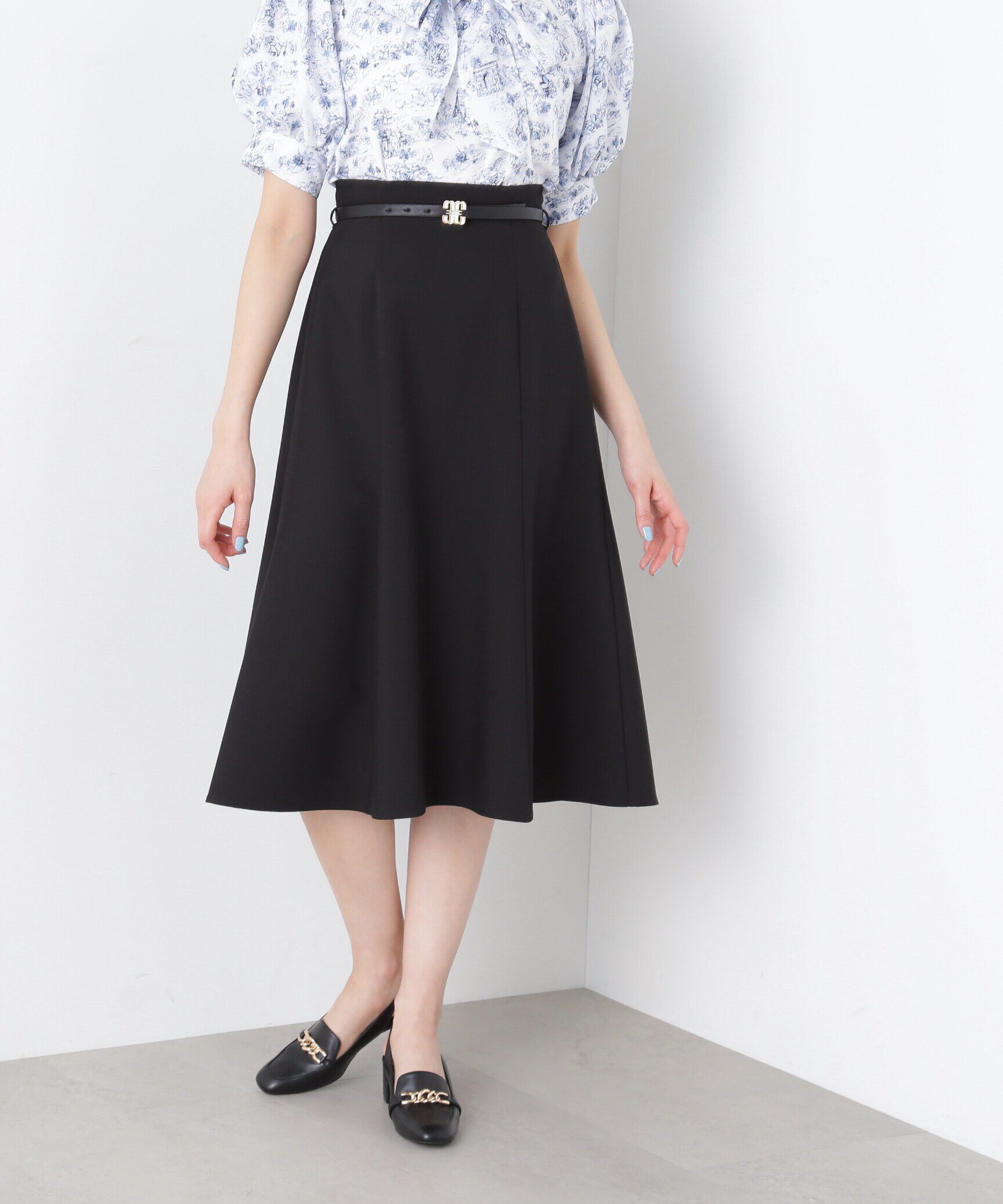  「ベルトツキセミフレアスカート」|スカート|