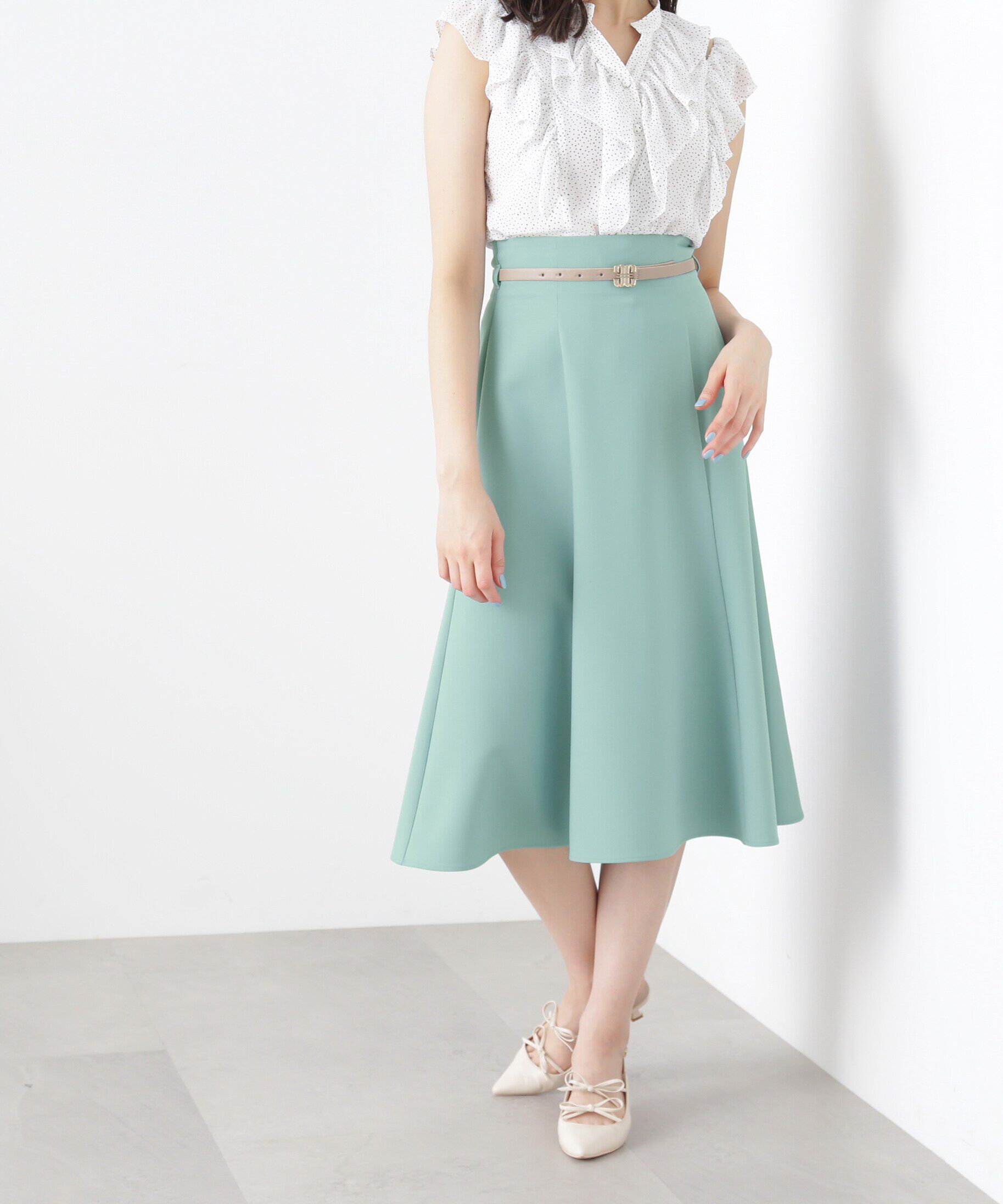  「ベルトツキセミフレアスカート」|スカート|