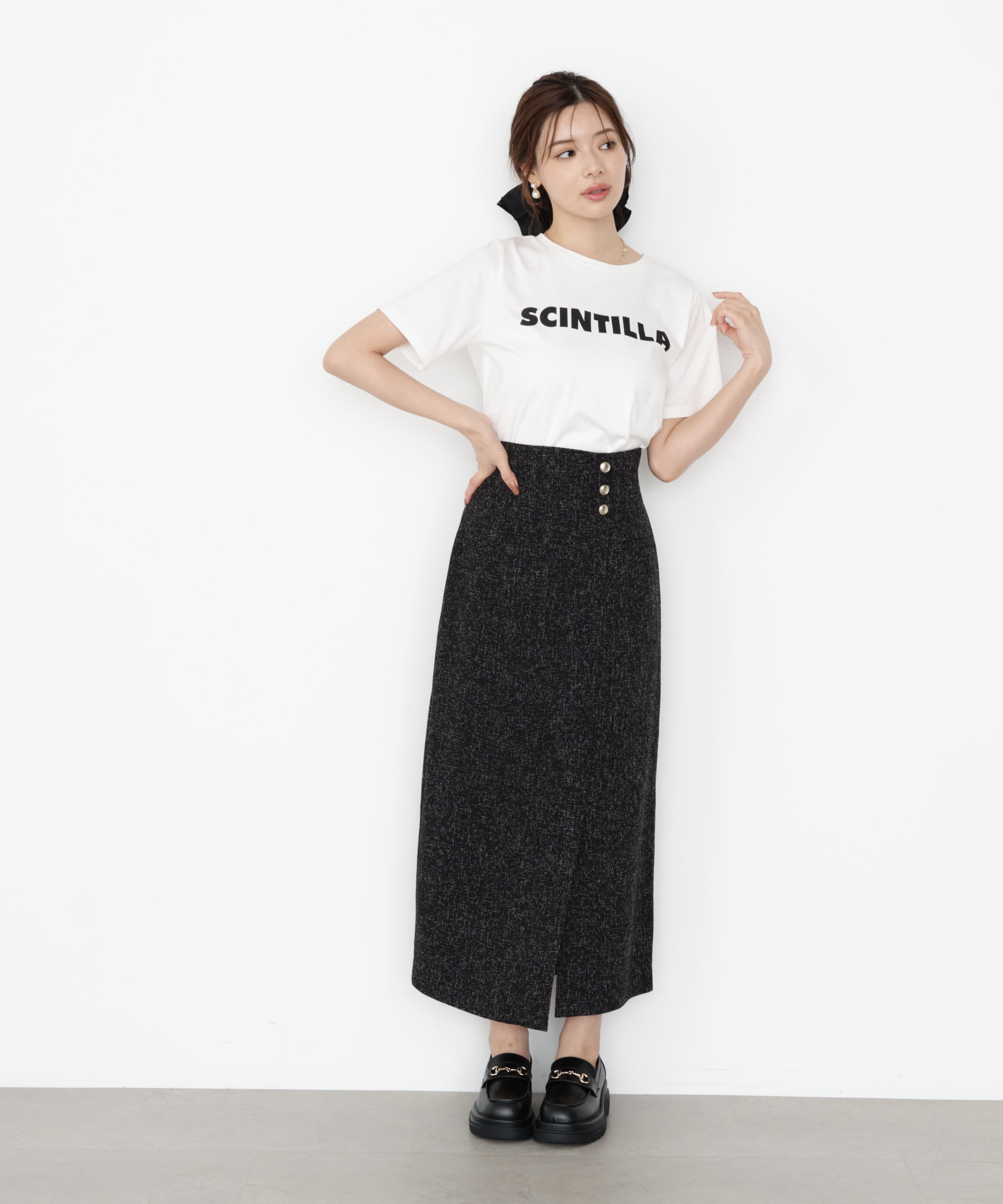 PROPORTION BODY DRESSING「アシメ釦ナロースカート 25AW」|スカート|ブラックミッ 1