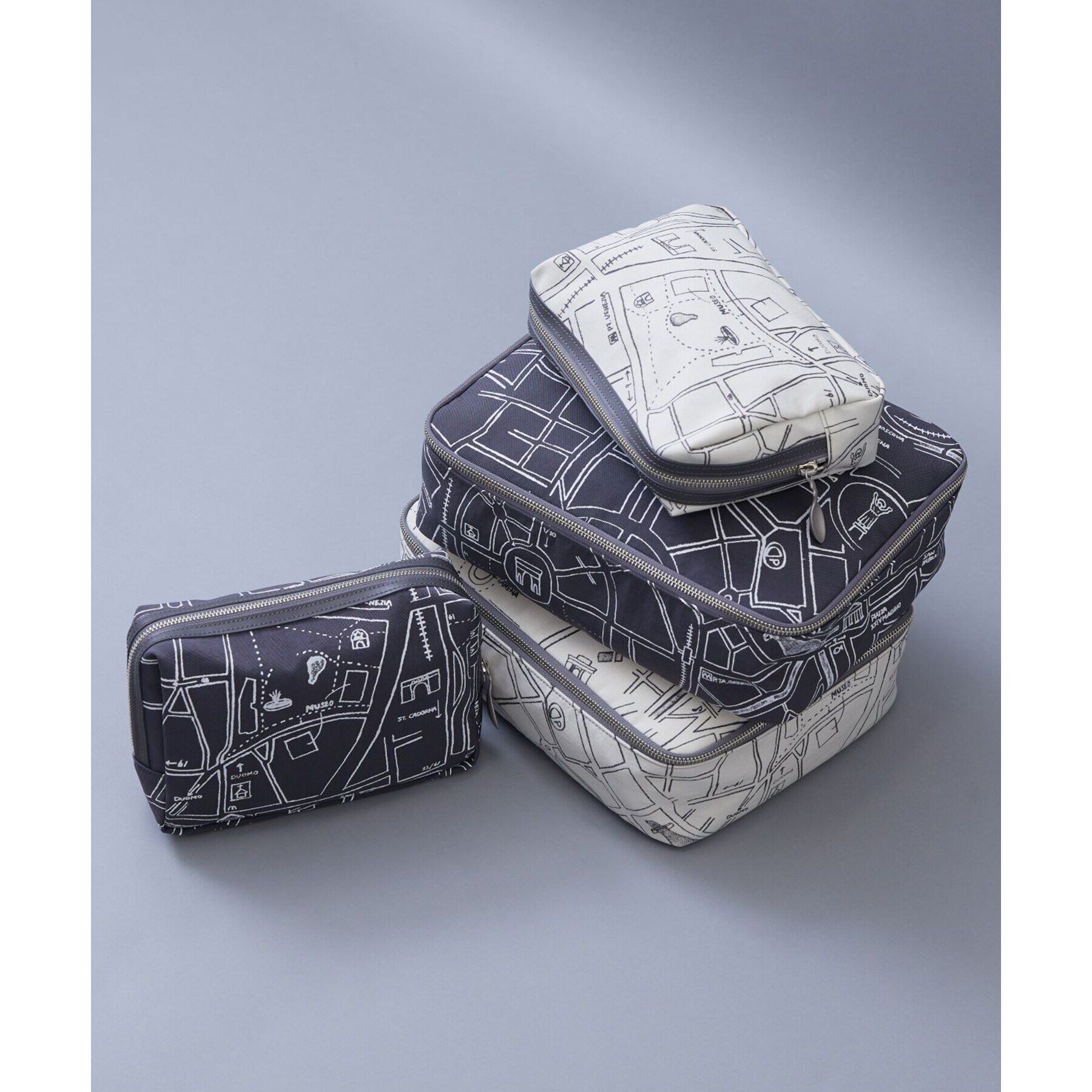 HIROKO HAYASHI「COMODA（コモダ） ポーチM」|ポーチ|