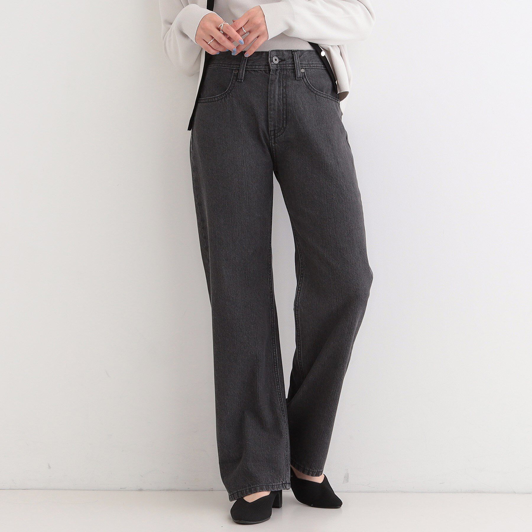 SHOO･LA･RUE「【SHOO・LA・RUE DENIM】程よいゆとりの ストレートデニムパンツ」|デニム|ブラック(019)