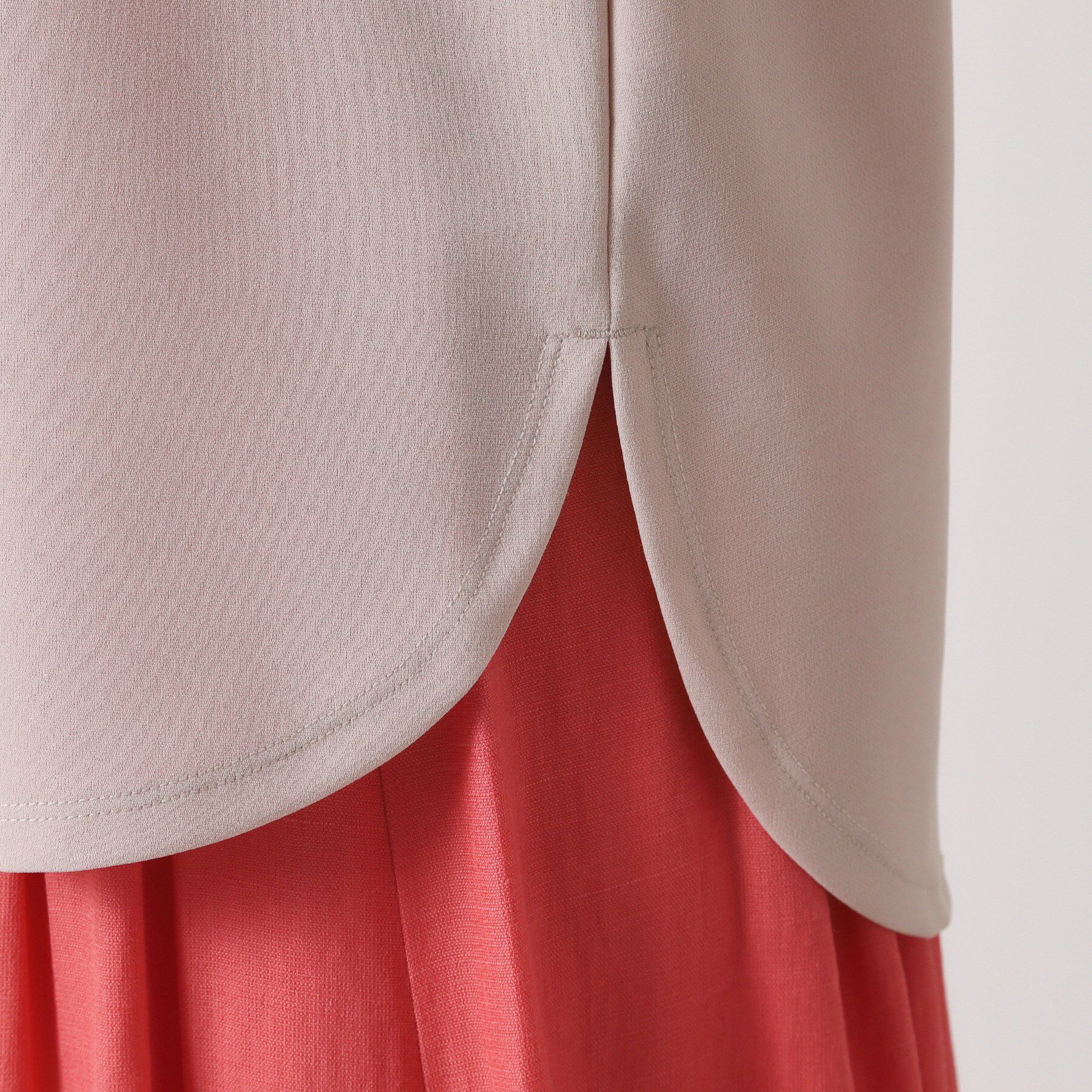 ITS&rsquo;DEMO「【接触冷感／洗濯機OK】カットジョーゼットTシャツ」|シャツ・ブラウス|