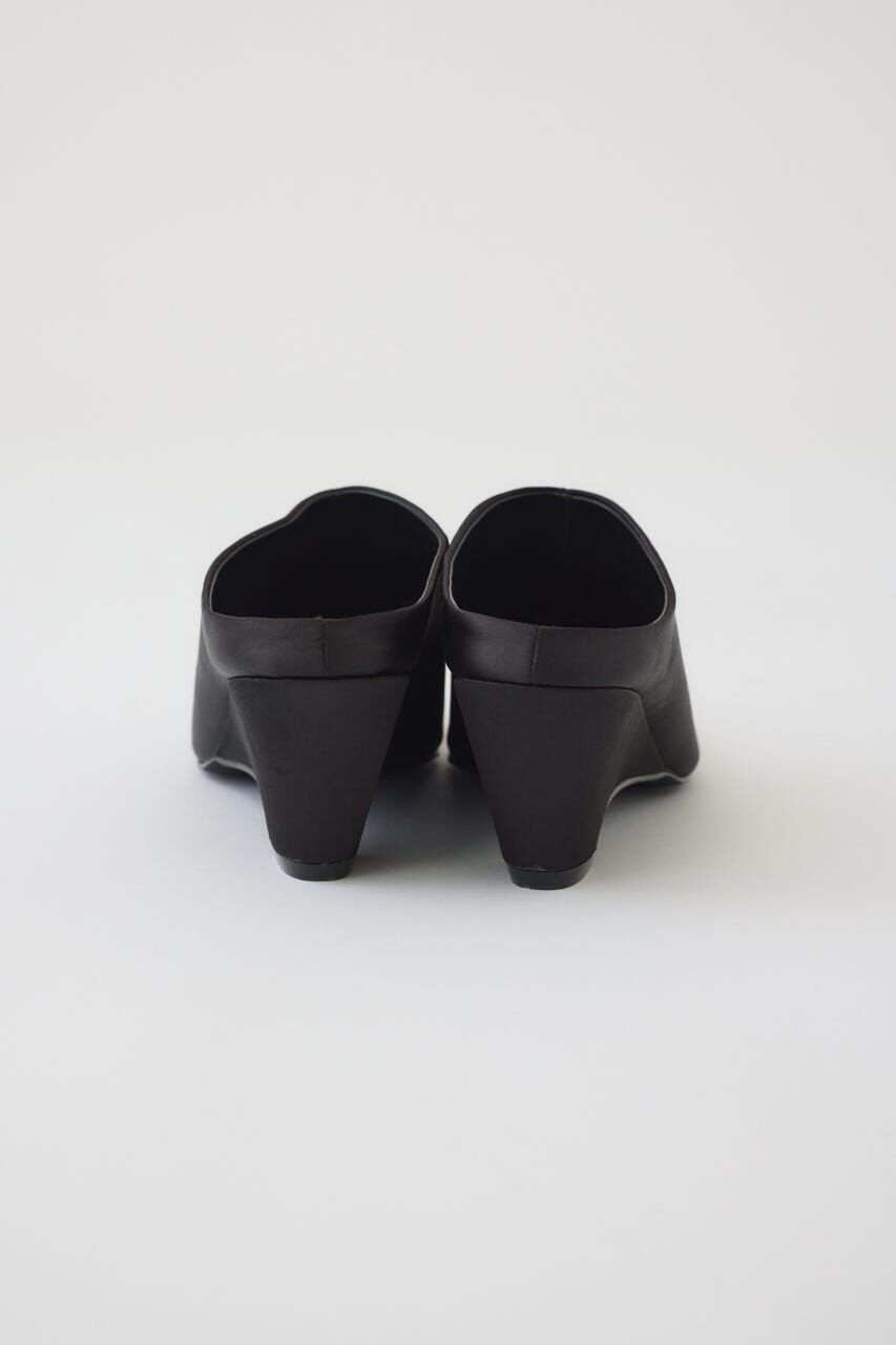 RIM.ARK 「Pointed satin mule」|サンダル|