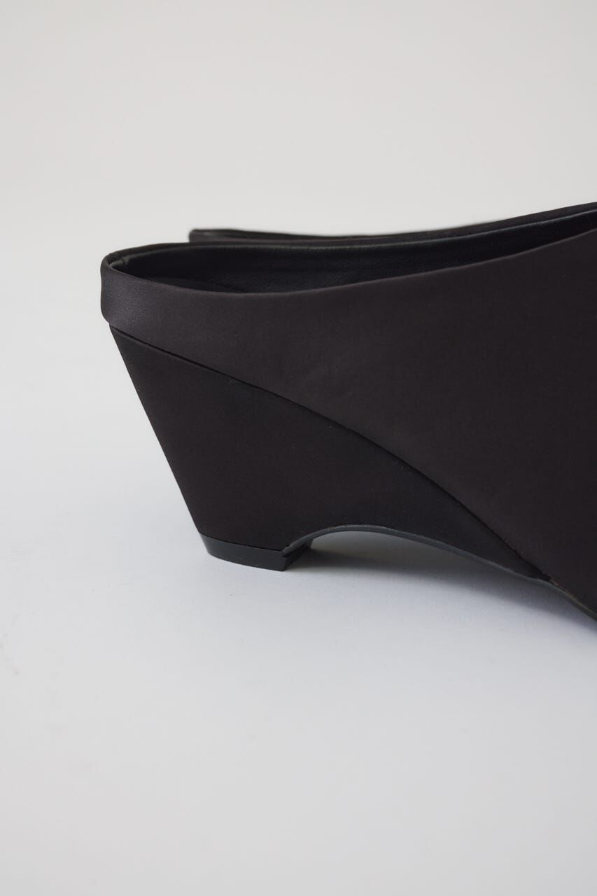 RIM.ARK 「Pointed satin mule」|サンダル|