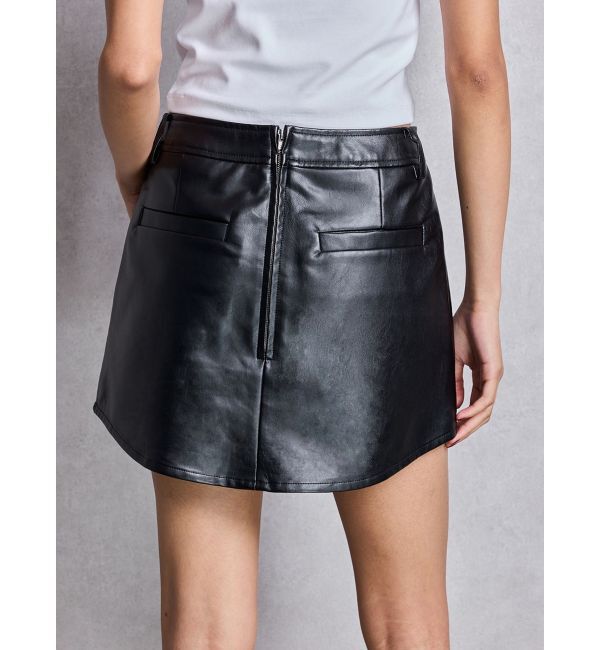 GYDA「フェイクレザースカートライクショートパンツ」|スカート|