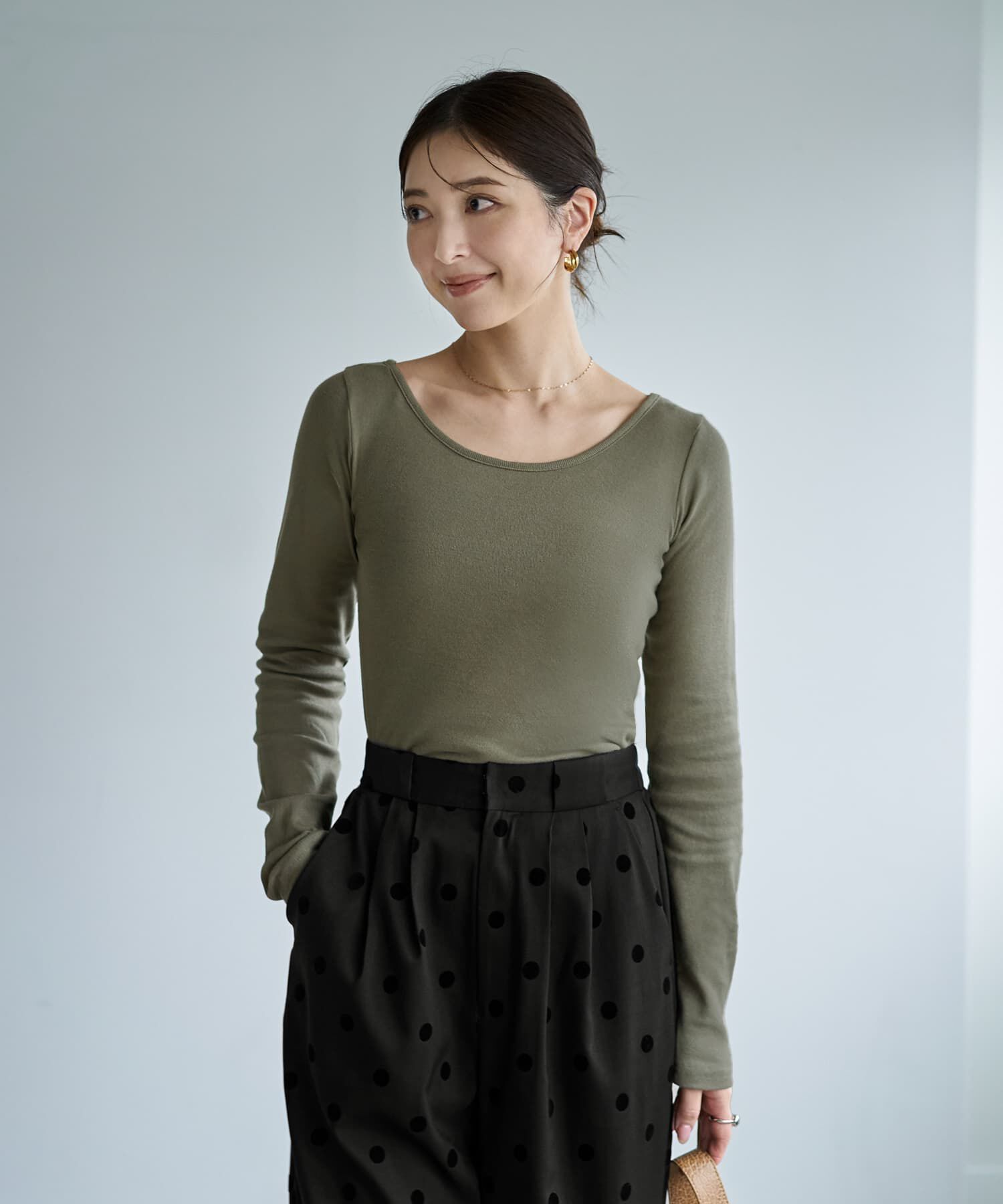 STYLE DELI「◆敏感肌対策◆中に着る綿100デコルテ開きカットソー」|Tシャツ・カットソー|カーキ