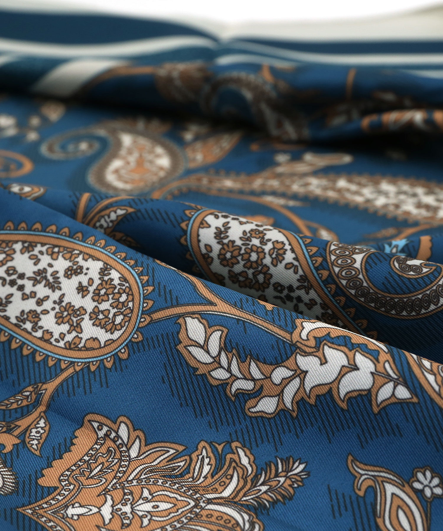  「［90cm&times;90cm］大判ツイルプリントスカーフ」|バンダナ・スカーフ|