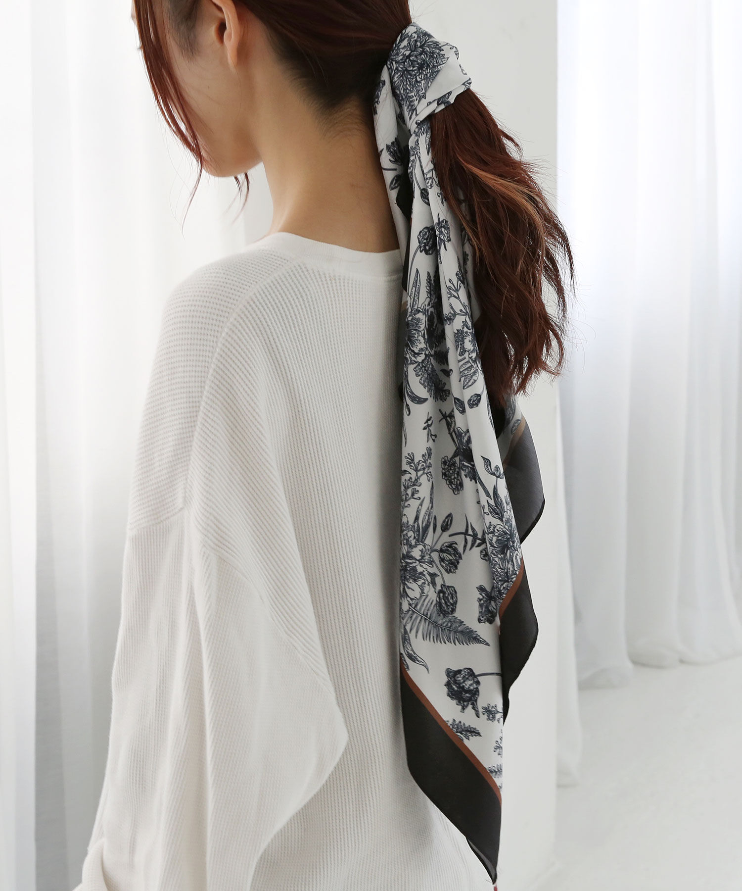  「［90cm&times;90cm］大判ツイルプリントスカーフ」|バンダナ・スカーフ|花柄