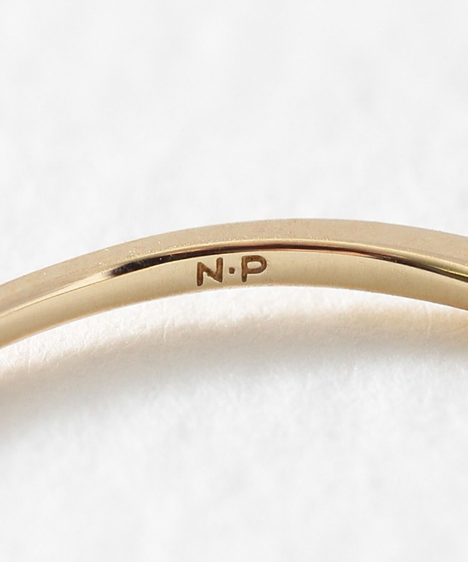 NOIR DE POUPEE「K10 グリーンサファイア ニュアンスウェーブ リング」|リング|