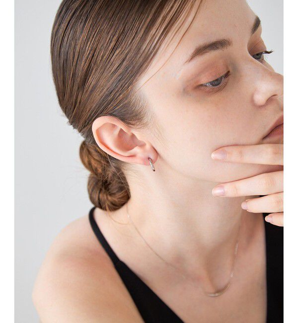 ete「[ONLINE Limited] クレセントムーン ピアス」|ピアス|