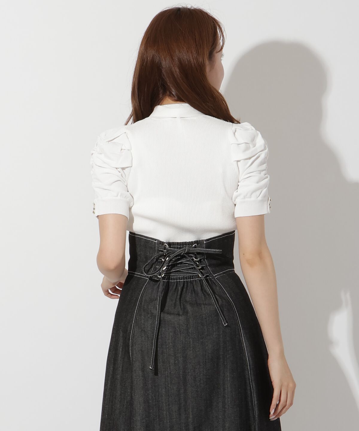 アンドクチュール「袖ギャザーボウタイ付き半袖ニットプルオーバー」|ニット・セーター|