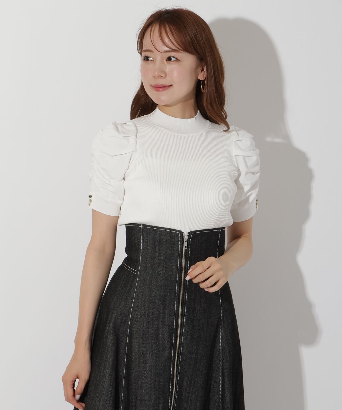 アンドクチュール「袖ギャザーボウタイ付き半袖ニットプルオーバー」|ニット・セーター|