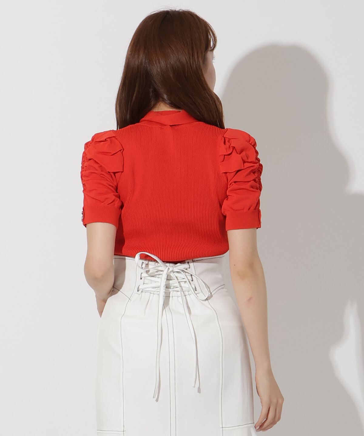 アンドクチュール「袖ギャザーボウタイ付き半袖ニットプルオーバー」|ニット・セーター|