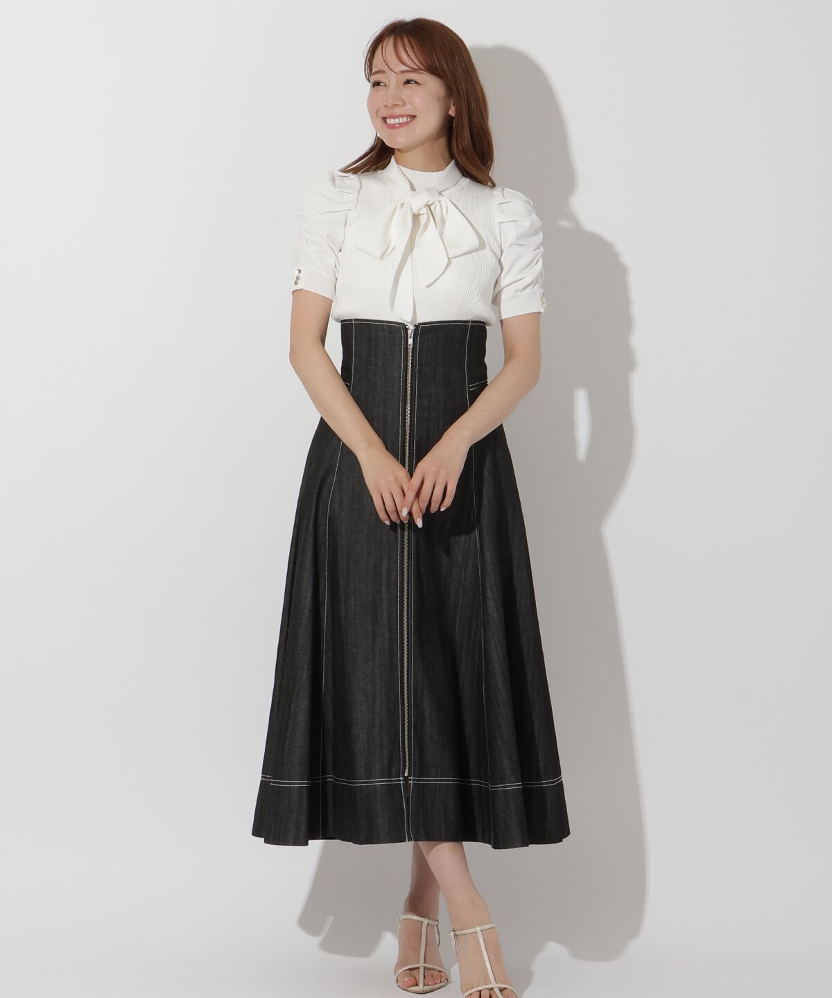 アンドクチュール「袖ギャザーボウタイ付き半袖ニットプルオーバー」|ニット・セーター|