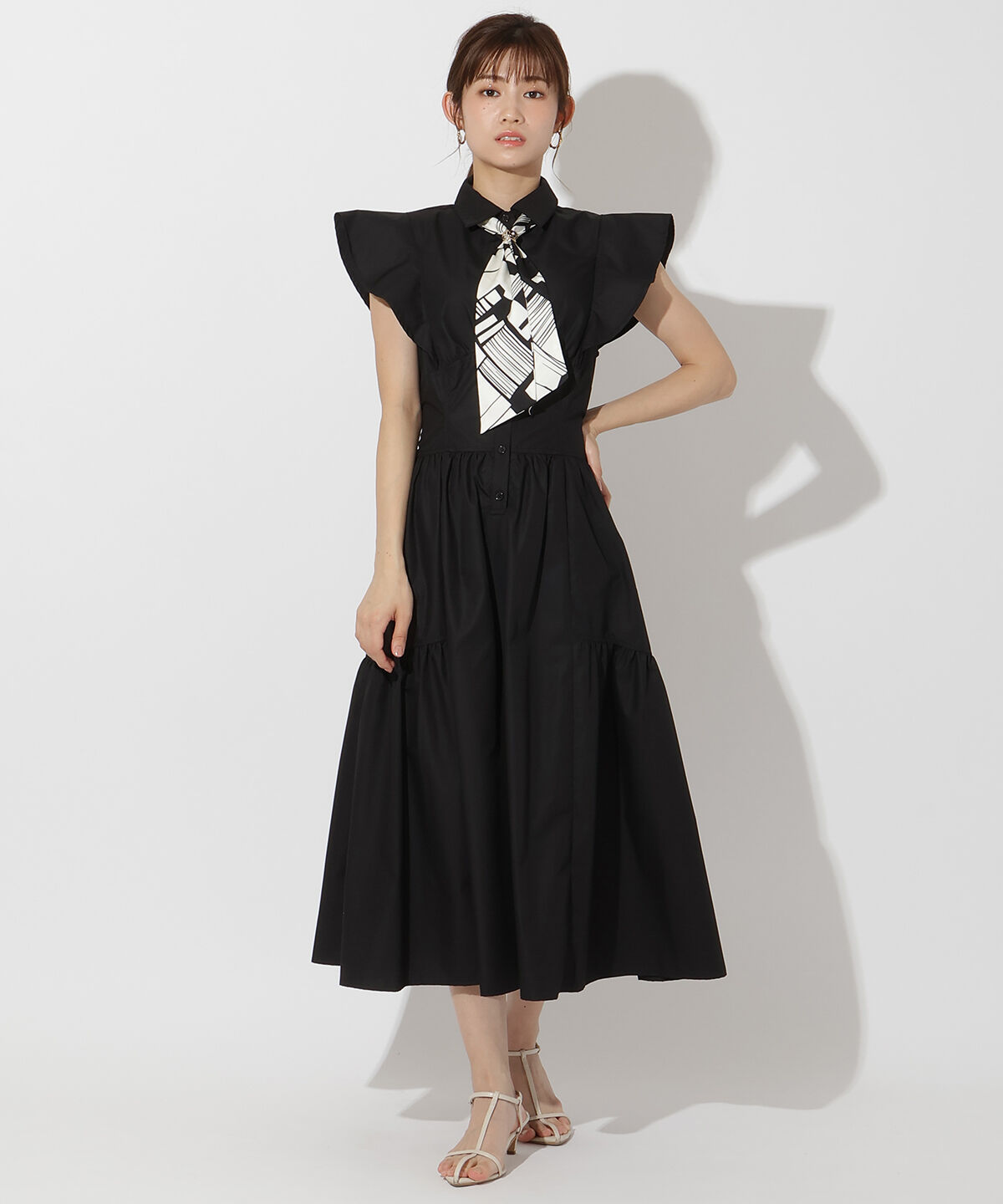 アンドクチュール「タイ付きショルダーフリルワンピース」|ワンピース|