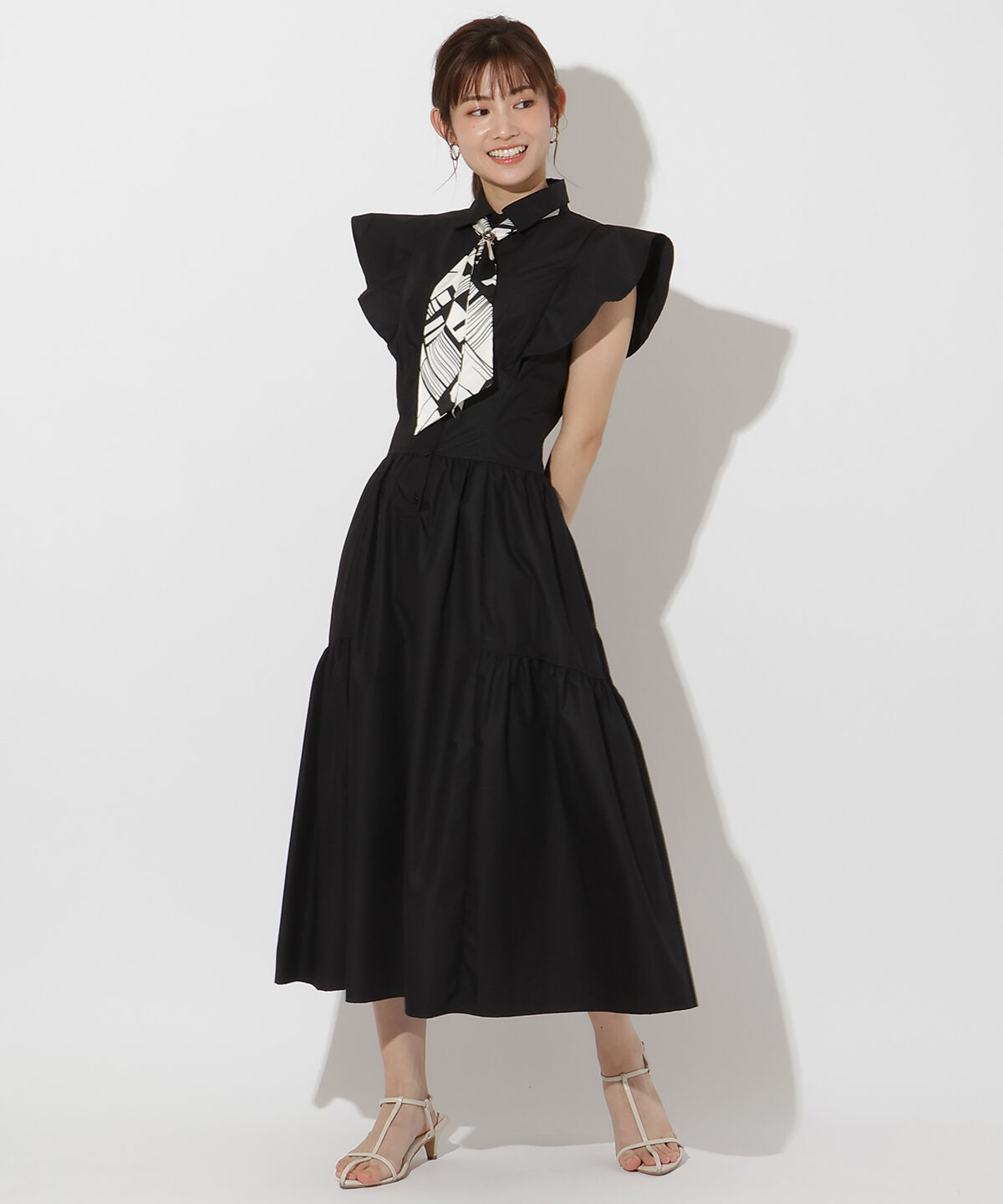 アンドクチュール「タイ付きショルダーフリルワンピース」|ワンピース|