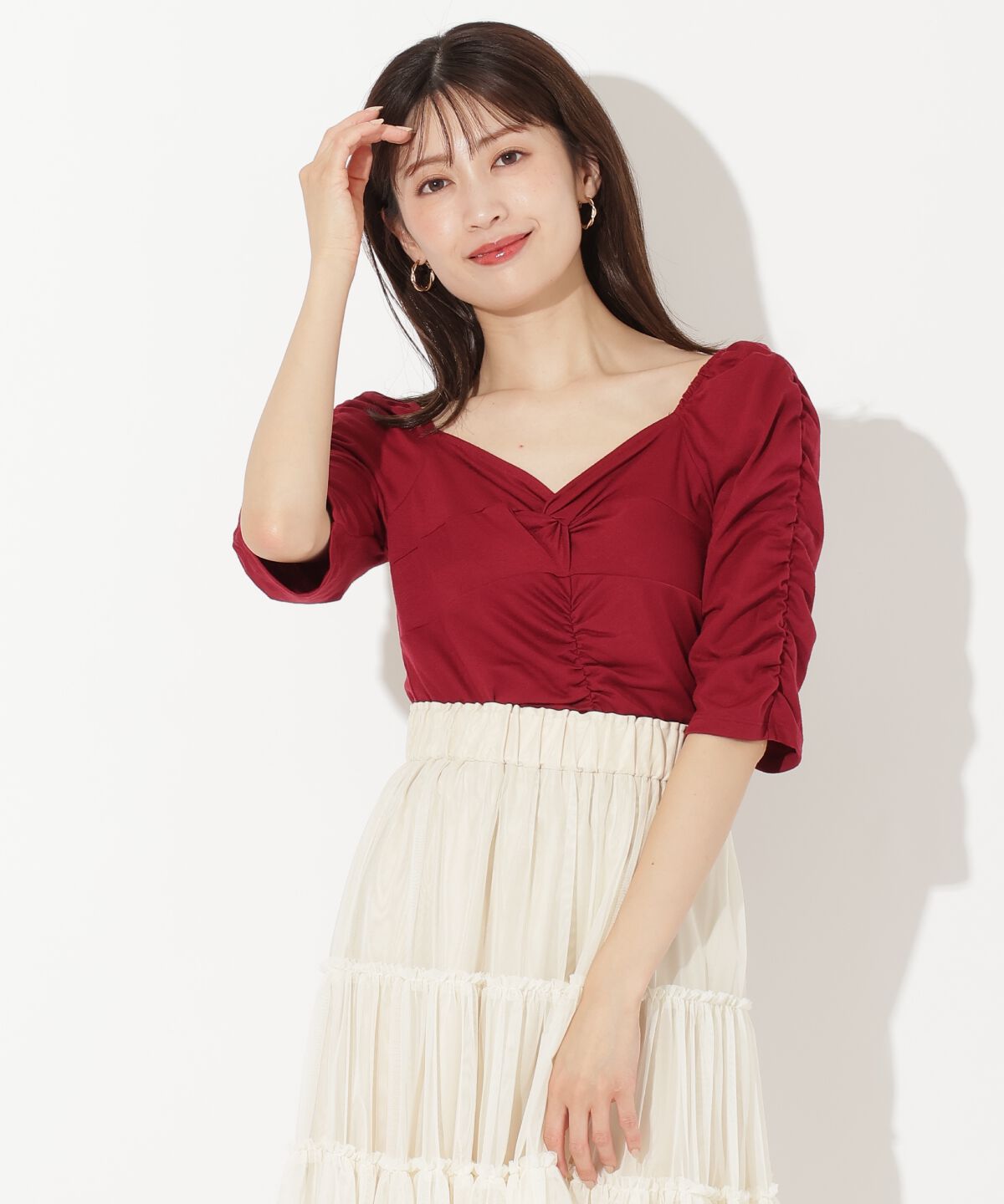 アンドクチュール「フロントクロスギャザーTシャツ」|Tシャツ・カットソー|ボルドー