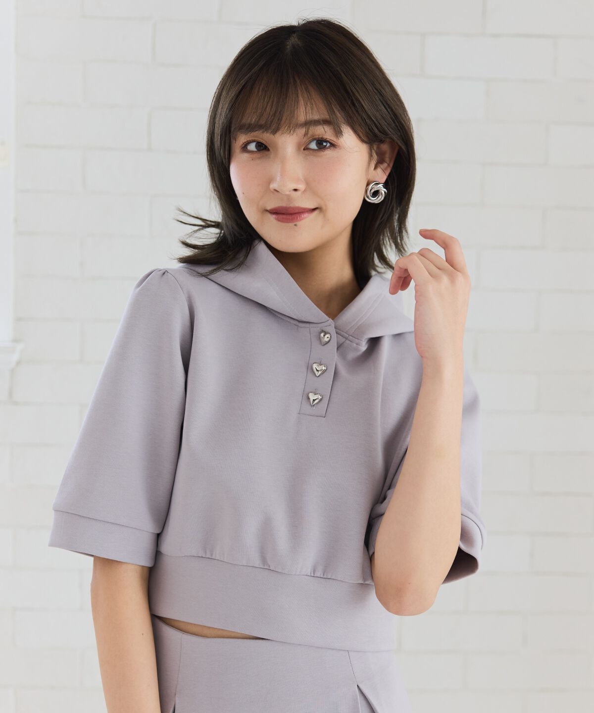 REDYAZEL「ハートボタンショートフーディー」|パーカー|グレー
