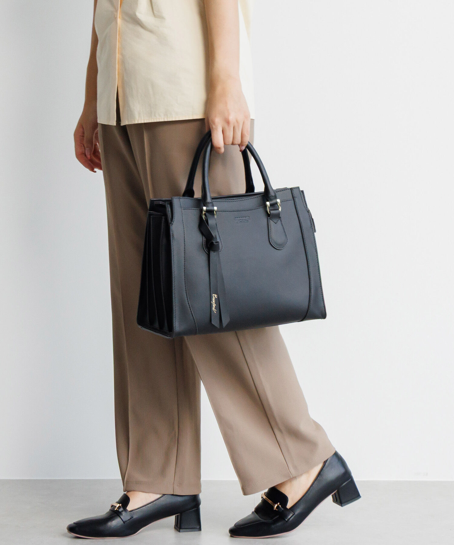  「Jewelna Rose クロフォード シンクブラック 16311」|トートバッグ|ブラック