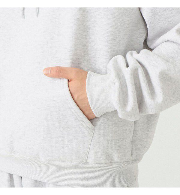 BEAMS「ワイドショートフィット ウィンドストップ スウェットフーディー」|スウェット・ジャージ|