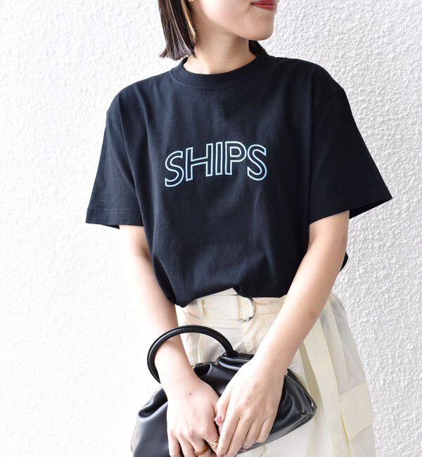 SHIPS for women「《一部追加予約》【WEB限定】 SHIPS ラウンド プリント ロゴ TEE」|Tシャツ・カットソー|