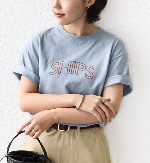 SHIPS for women「《一部追加予約》【WEB限定】 SHIPS ラウンド プリント ロゴ TEE」|Tシャツ・カットソー|