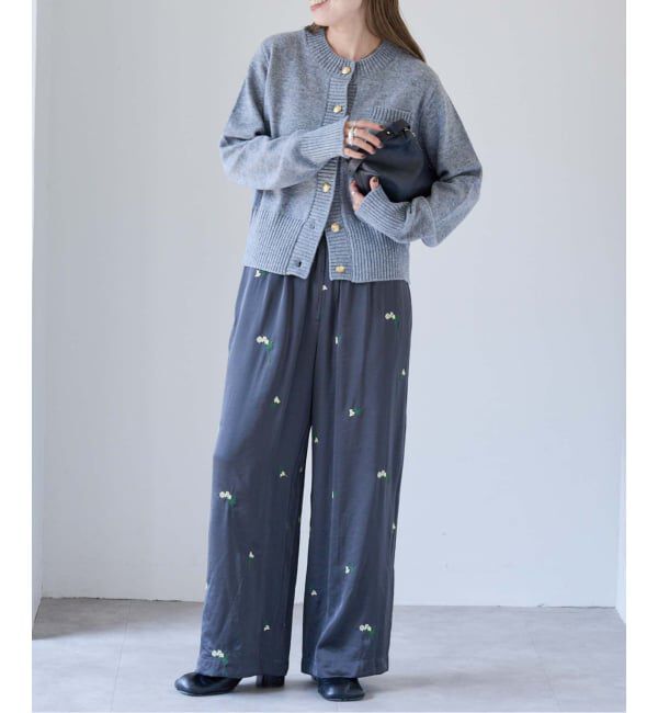 OUTDOOR PRODUCTS Usual Things「フラワーエンブロイダリーサテンイージーパンツ」|スラックス|