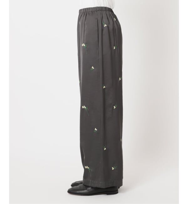 OUTDOOR PRODUCTS Usual Things「フラワーエンブロイダリーサテンイージーパンツ」|スラックス|