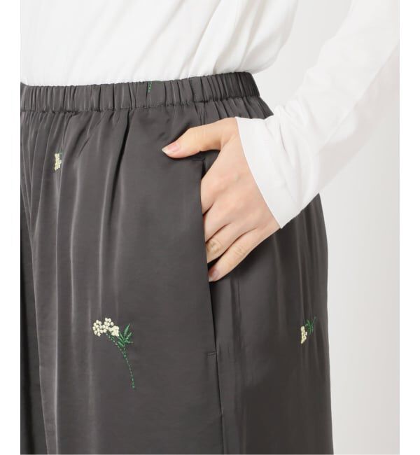 OUTDOOR PRODUCTS Usual Things「フラワーエンブロイダリーサテンイージーパンツ」|スラックス|