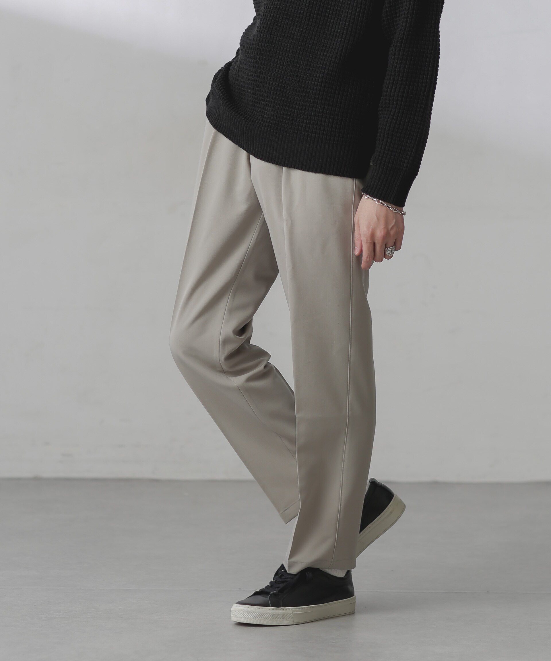 nano･universe「ALWAYS EASY ワンタックスラックス」|スラックス|ライトベージ 1