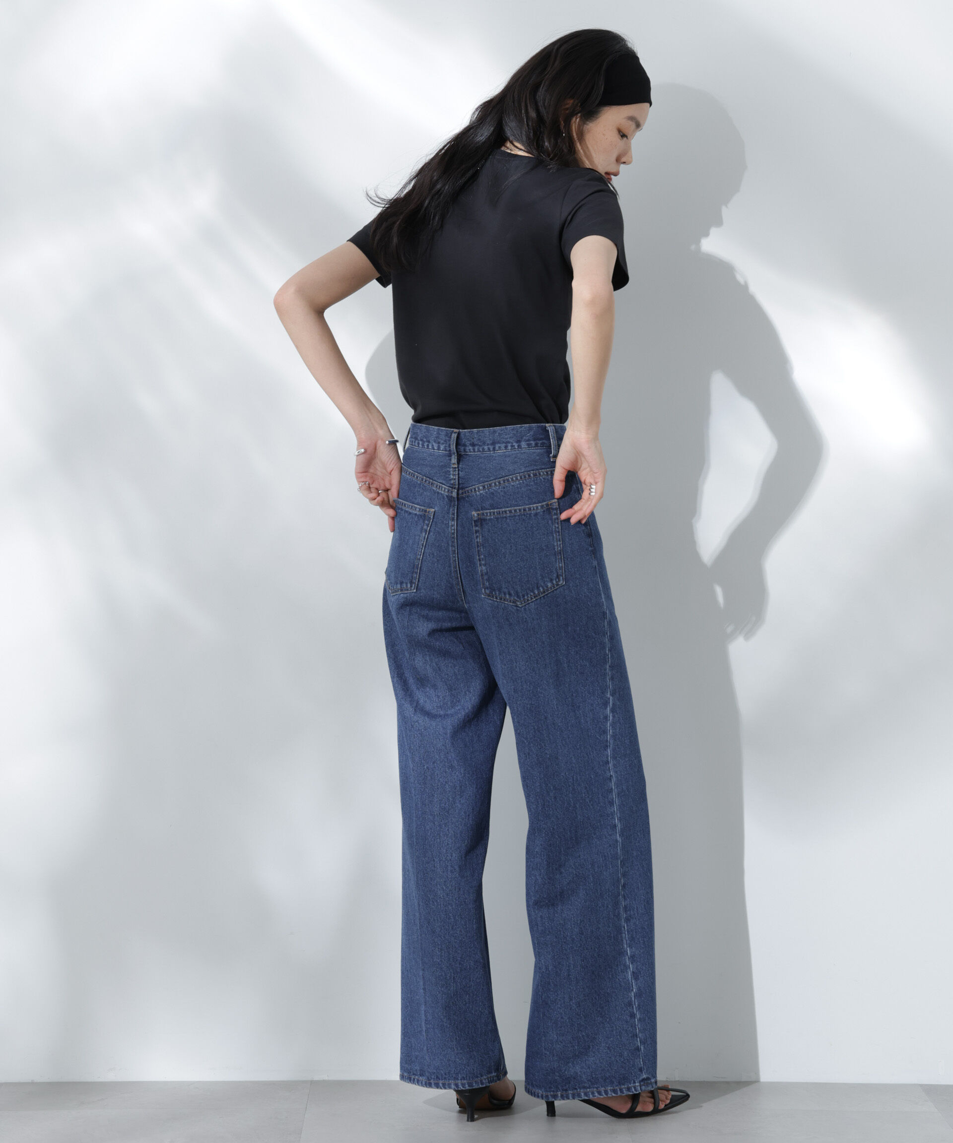 nano･universe「Anti Soaked(R) 汗染み防止VネックTシャツ」|Tシャツ・カットソー|