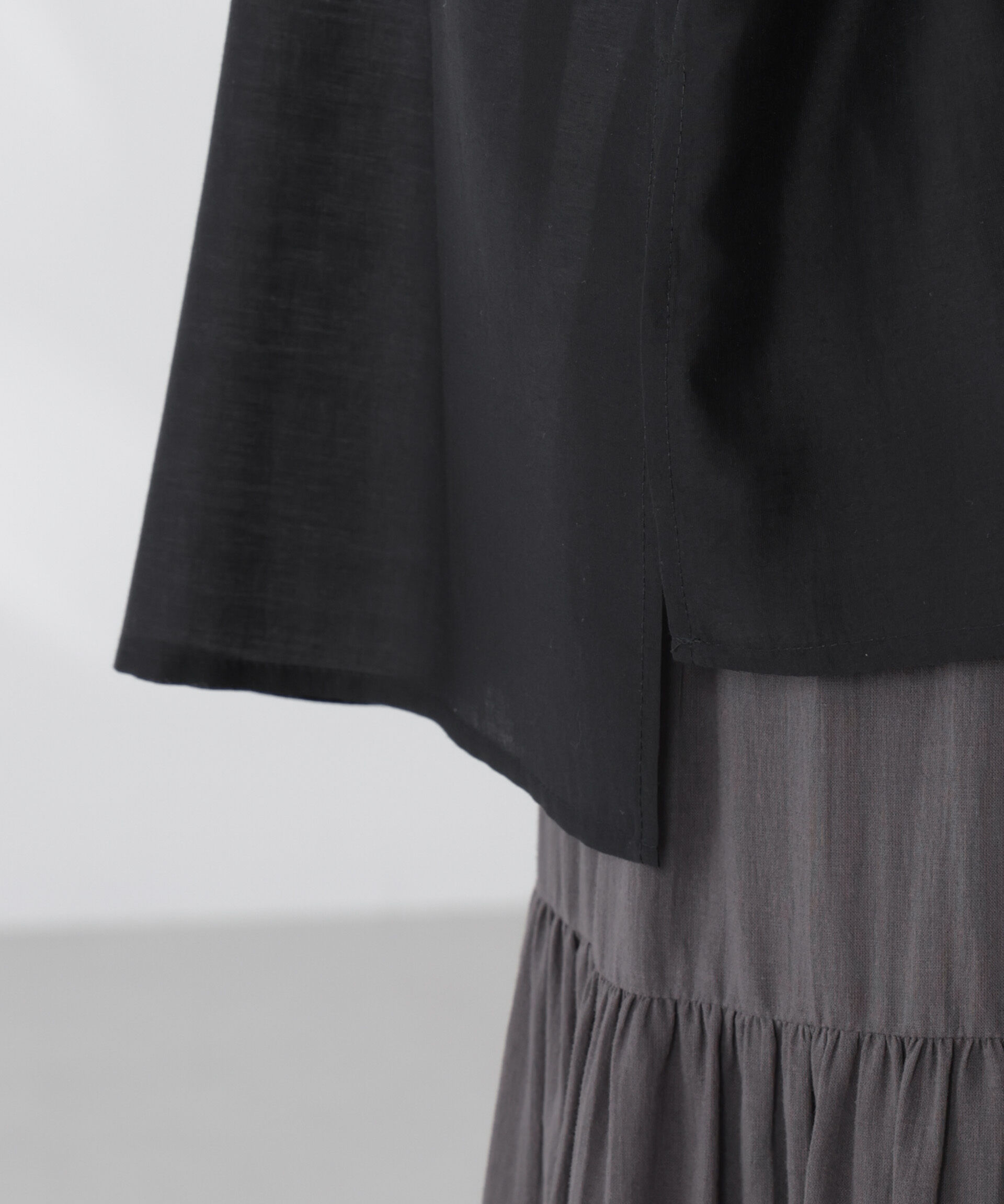 nano･universe「シアーサテンスタンドカラーブラウス」|シャツ・ブラウス|