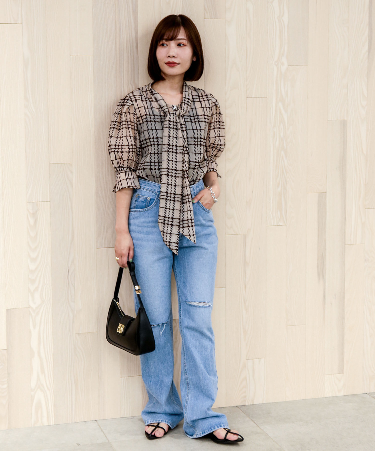 VIS「【選べる素材】アソートボウタイリボンブラウス」|シャツ・ブラウス|