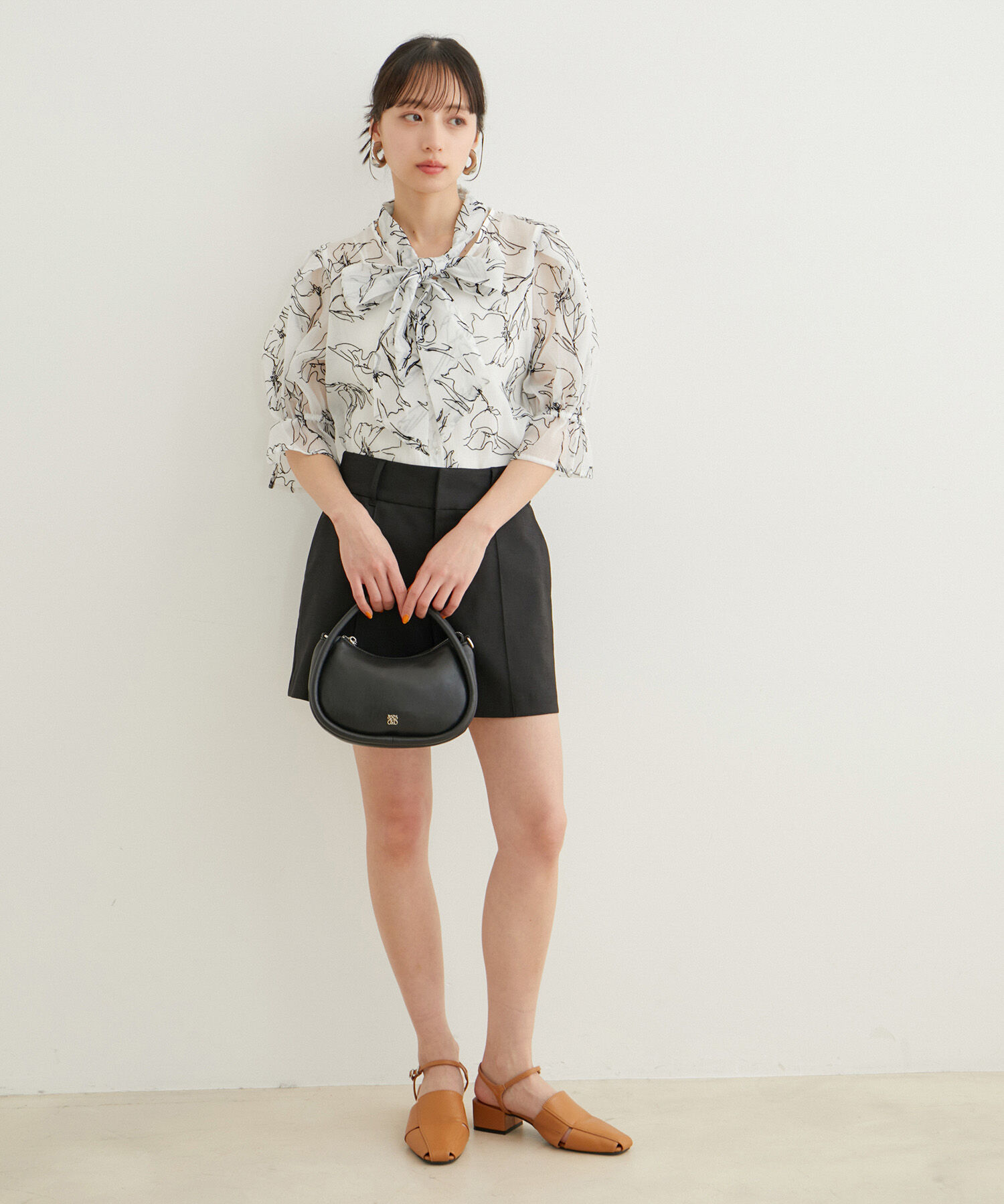 VIS「【選べる素材】アソートボウタイリボンブラウス」|シャツ・ブラウス|