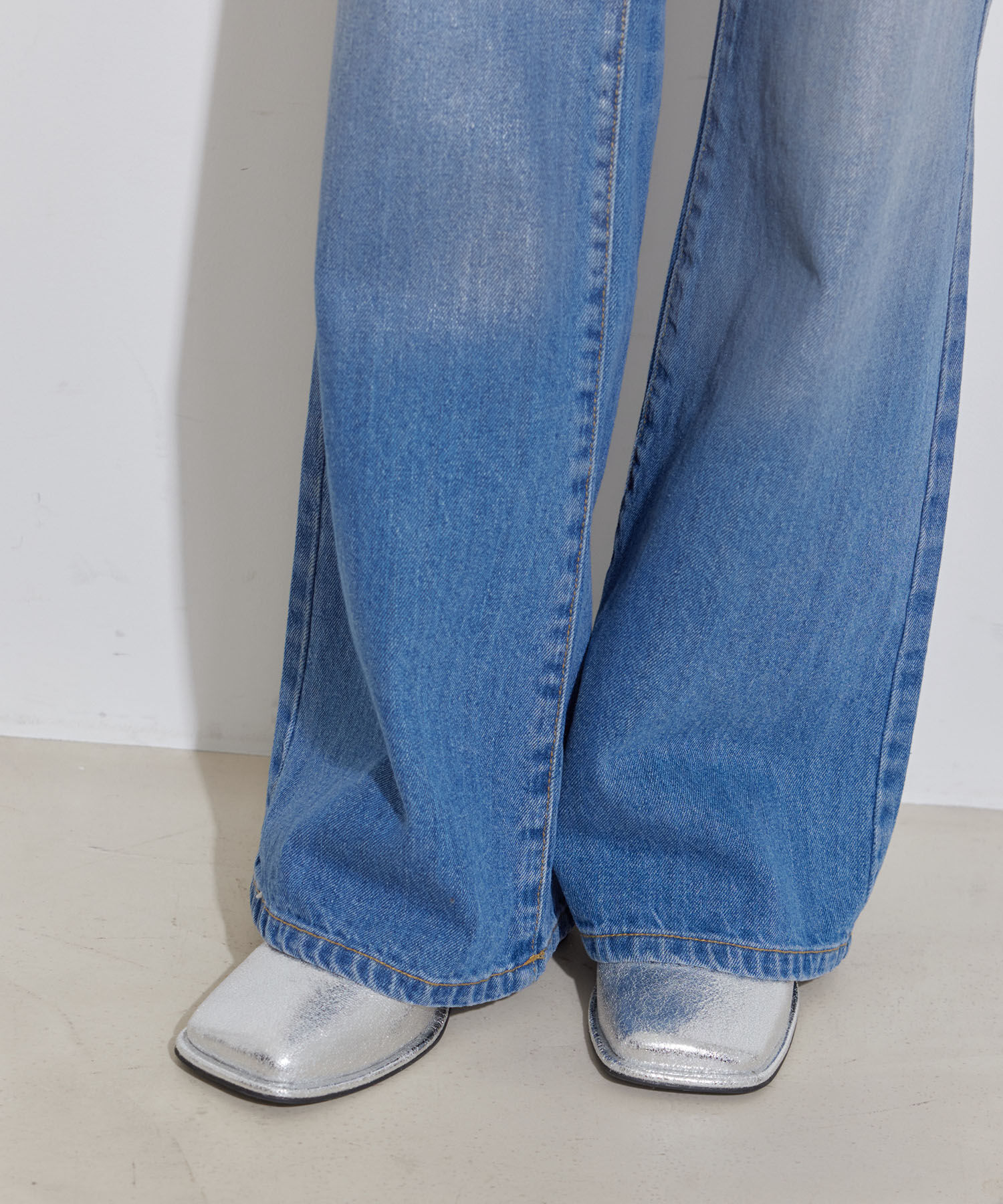 VIS「折り返しフレア箔デニム」|デニム|