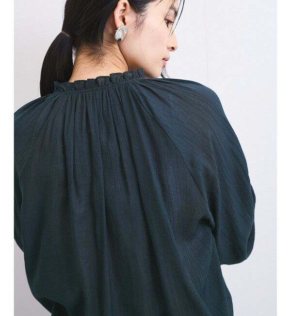 VIS「【洗える】ピンタックスタンドカラーフリルブラウス」|シャツ・ブラウス|