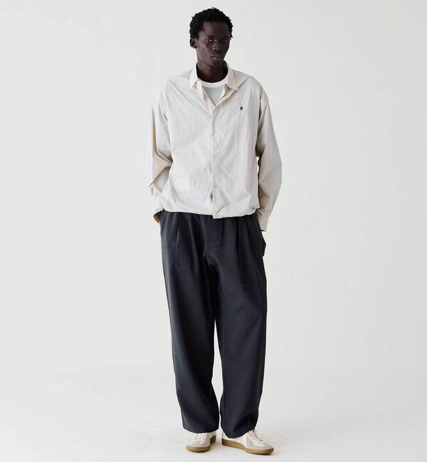  「Gramicci | 〈別注〉2タック ワイドイージーパンツ MEN」|チノ|GREY