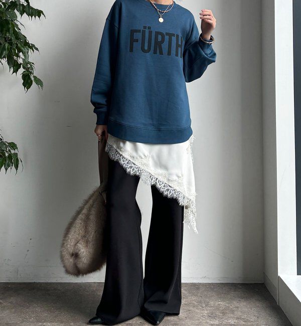  「【WEB限定】裏起毛ヘムラインロゴトップス」|Tシャツ・カットソー|