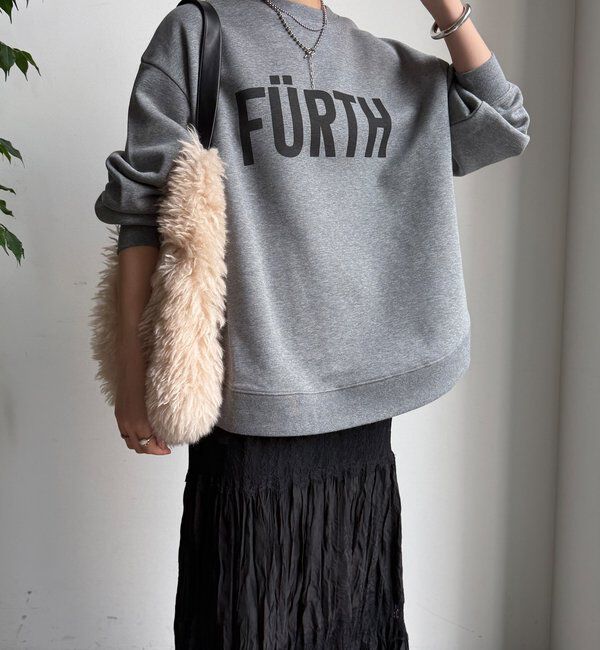  「【WEB限定】裏起毛ヘムラインロゴトップス」|Tシャツ・カットソー|