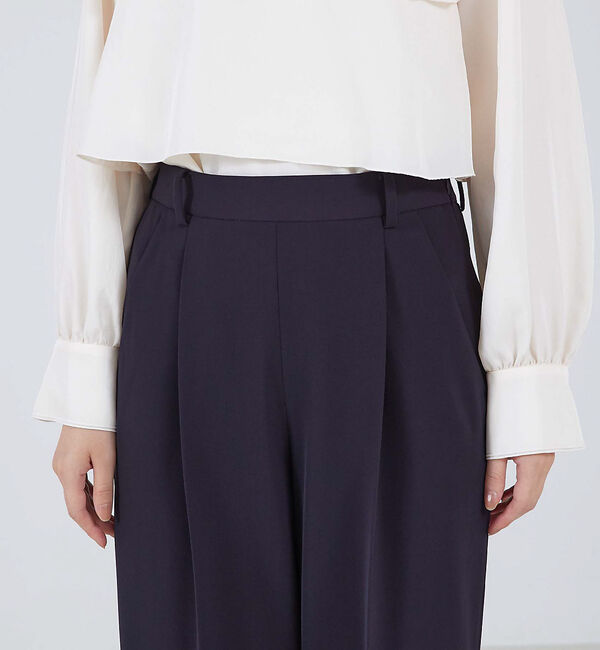 qualite「センタープレスストレートパンツ」|スラックス|