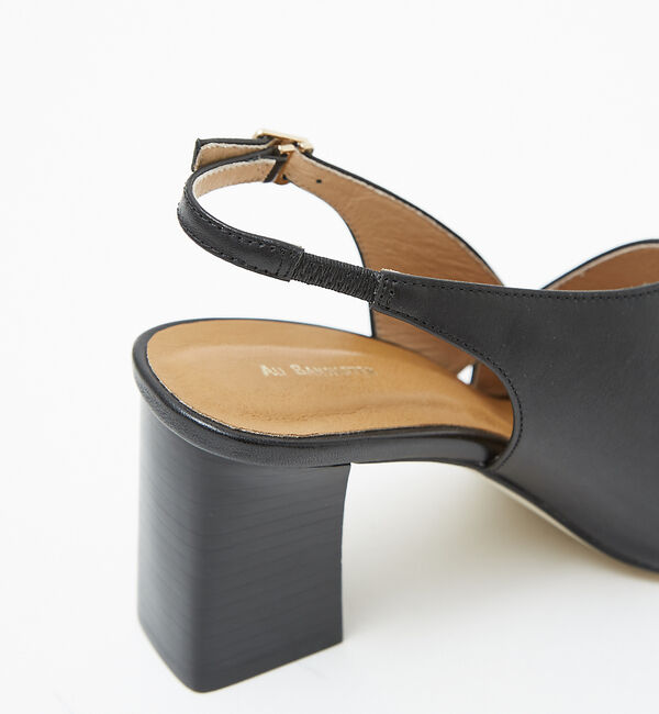 AU BANNISTER「アシンメトリー スクエアトゥブーサン」|サンダル|