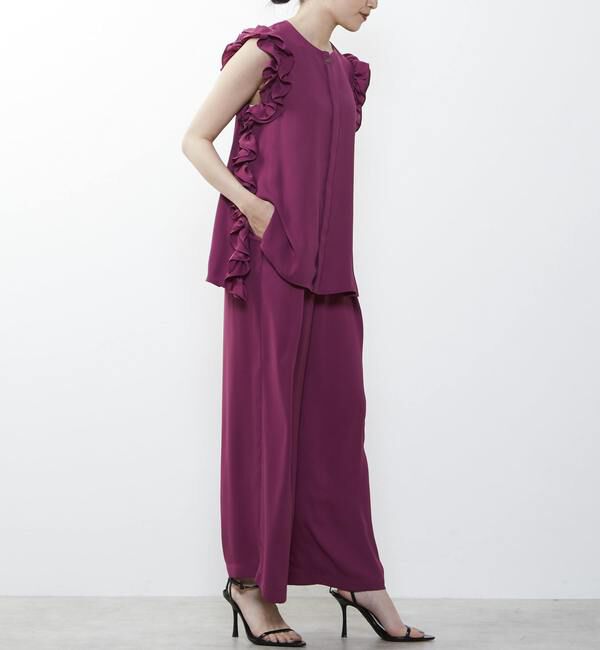 TIARA「タックフレアパンツ」|スラックス|