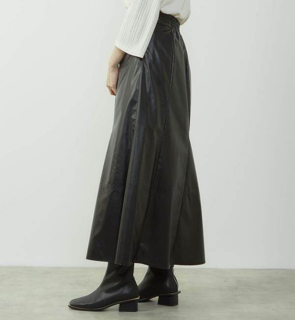 SOFFITTO「エナメルフェイクレザーパネルスカート」|スカート|