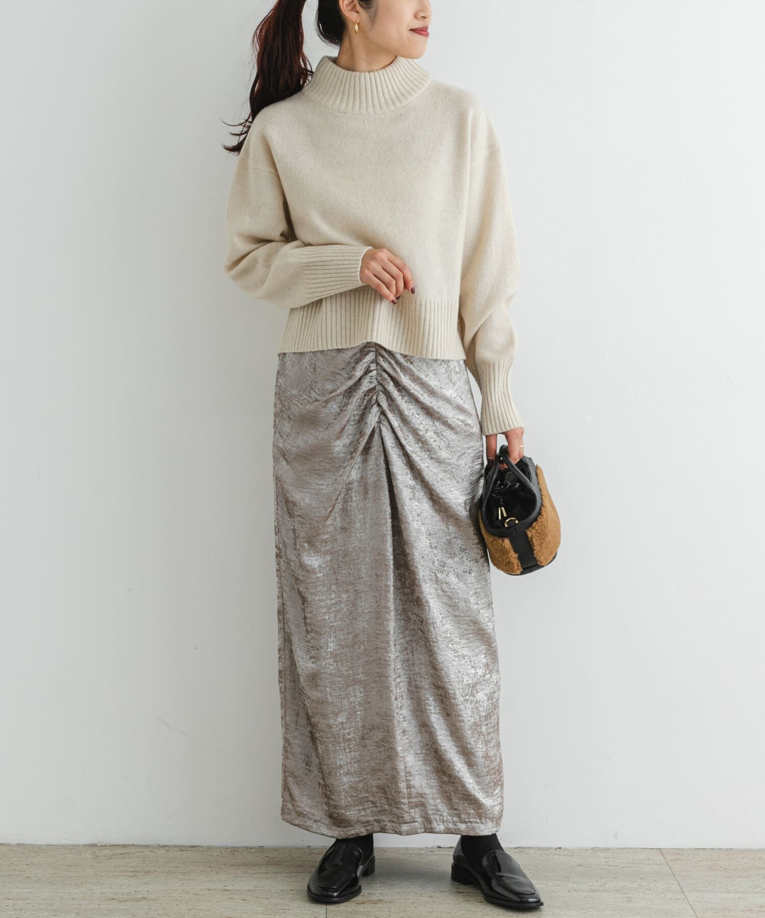 URBAN RESEARCH ROSSO「F by ROSSO　シャイニーフロントギャザータイトスカート」|スカート|