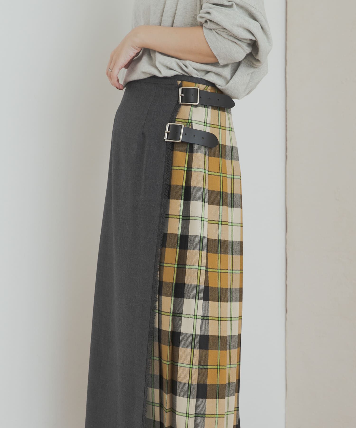 URBAN RESEARCH DOORS「『別注』O&rsquo;NEIL OF DUBLIN&times;DOORS　COMBI QUILT SKIRT」|スカート|