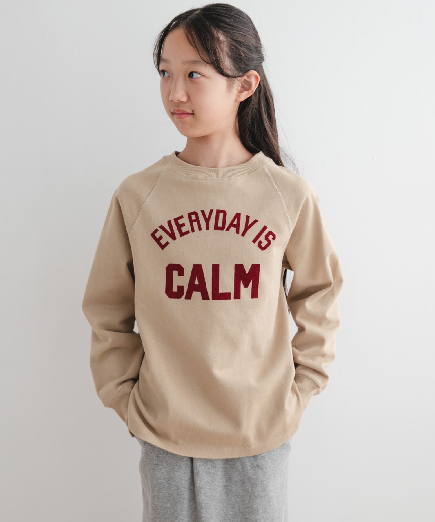 URBAN RESEARCH DOORS「『WEB/一部店舗限定サイズ』裏毛ロゴプルオーバー(KIDS)」|その他|ベージュ