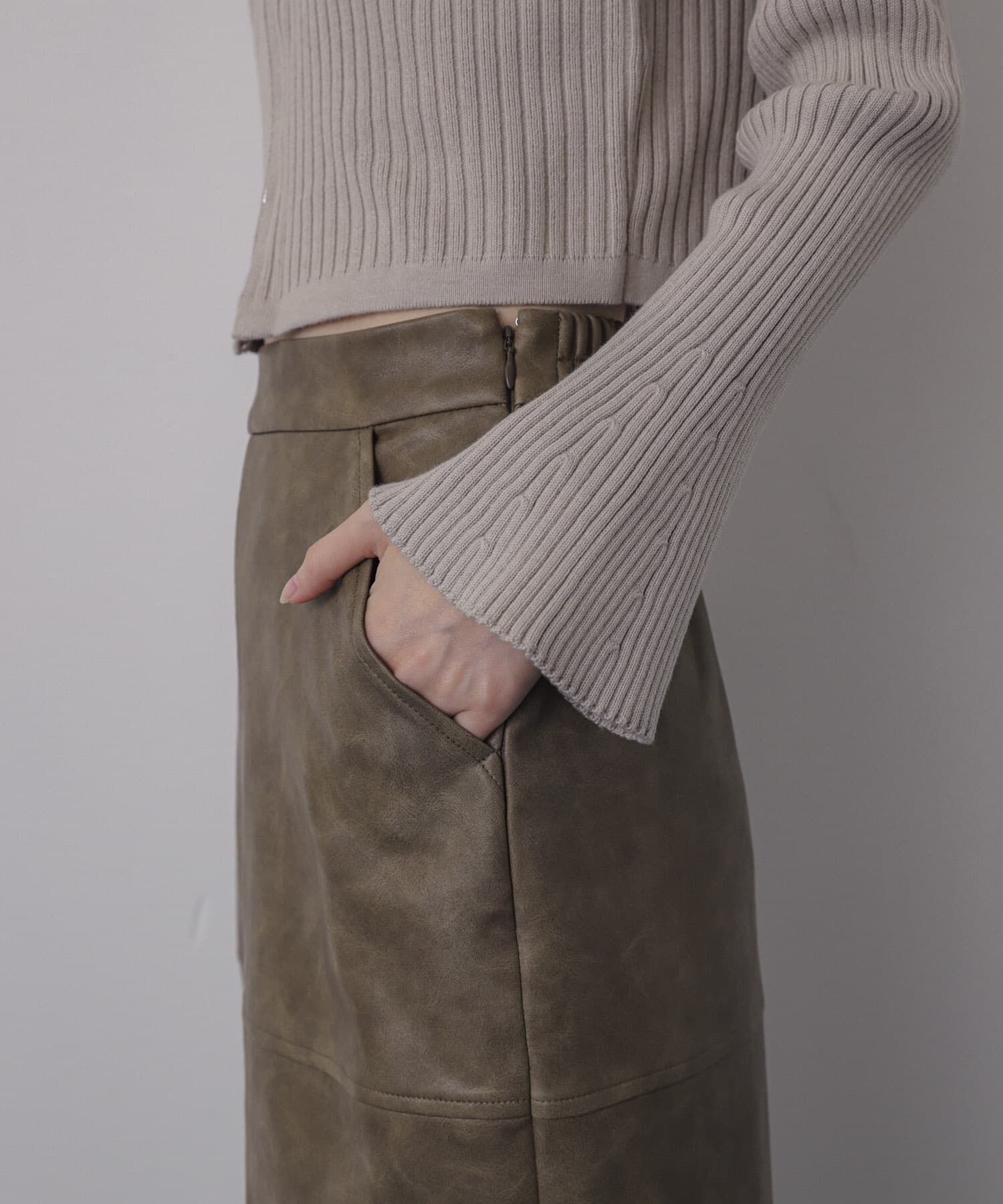 SENSE OF PLACE by URBAN RESEARCH「ヴィンテージレザーライクペンシルスカート」|スカート|