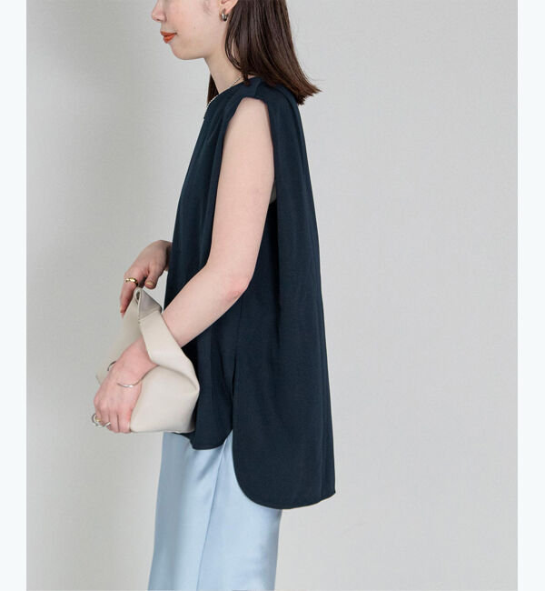 ur's「ショルダータックサイドスリットトップス」|Tシャツ・カットソー|