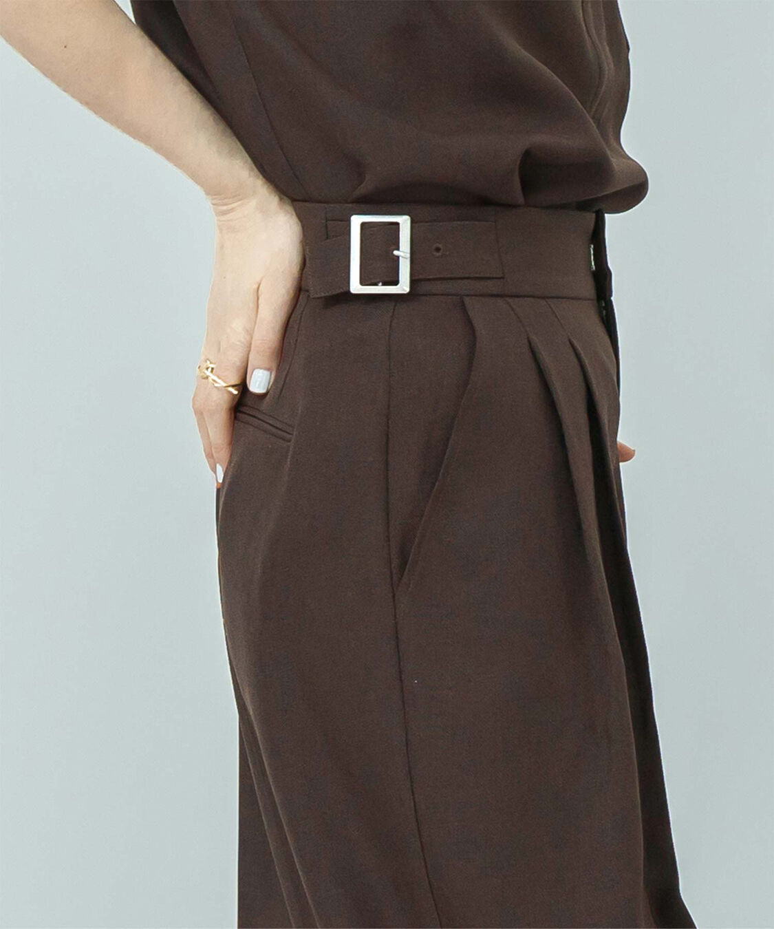 ur's「リネンライクサイドベルトデザインタックワイドパンツ」|スラックス|